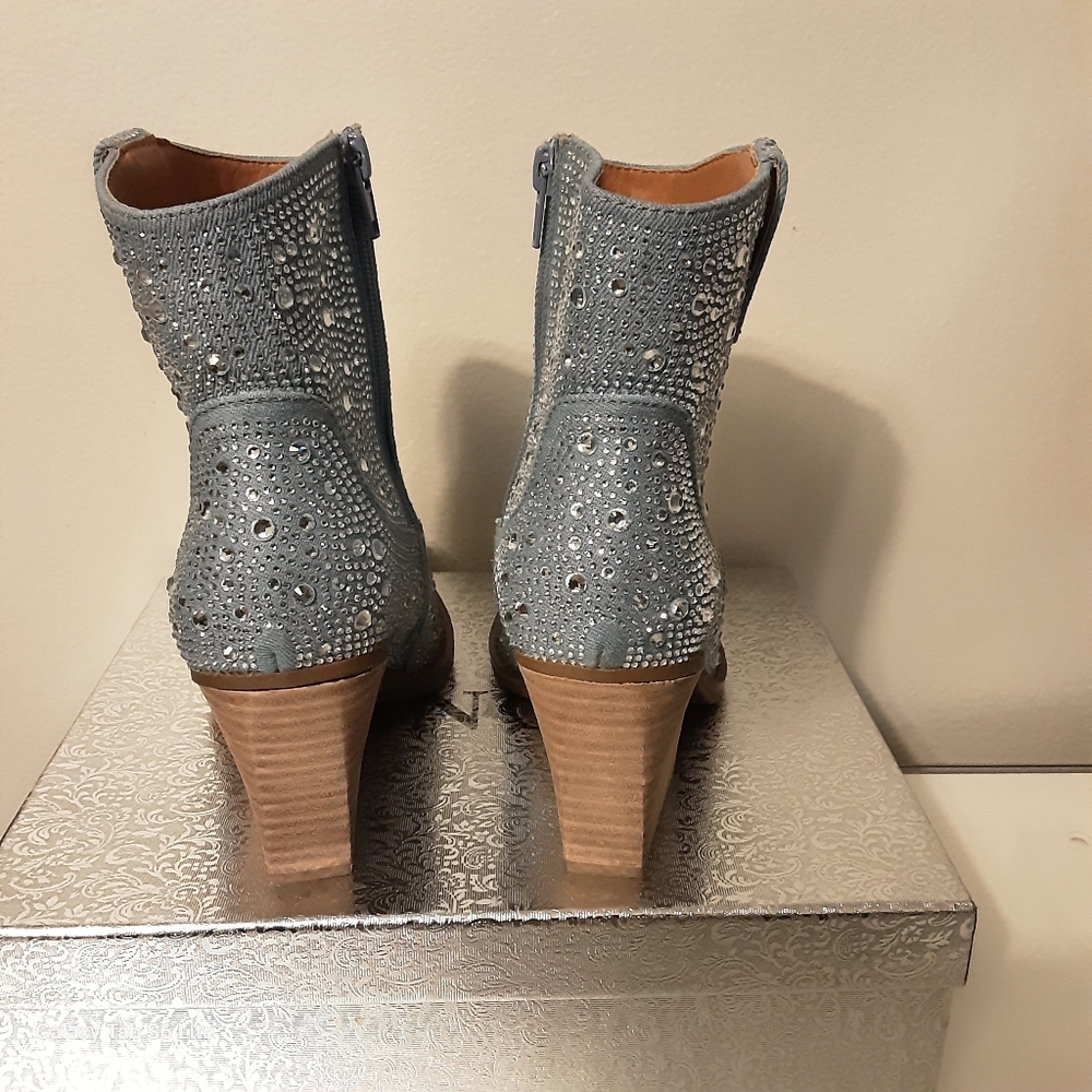Very G Sparkling Blue Ankle Boots Size 8. - Picture 5 of 10